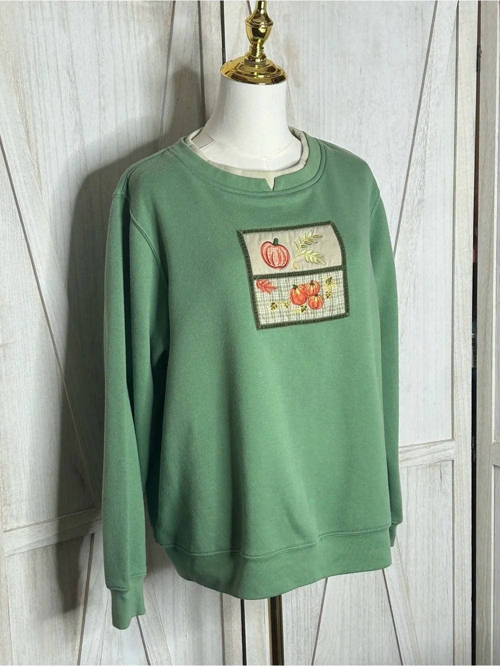 Shenanigans Vintage Green Crewneck Pumpkin Y2K Sweatshirt Grannycore Autumn Sz L